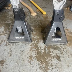 Pair of Husky Jack Stands 