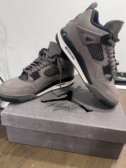 HOT ITEM *JORDAN 4 CAVESTONE*
