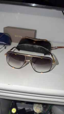 Sun glasses