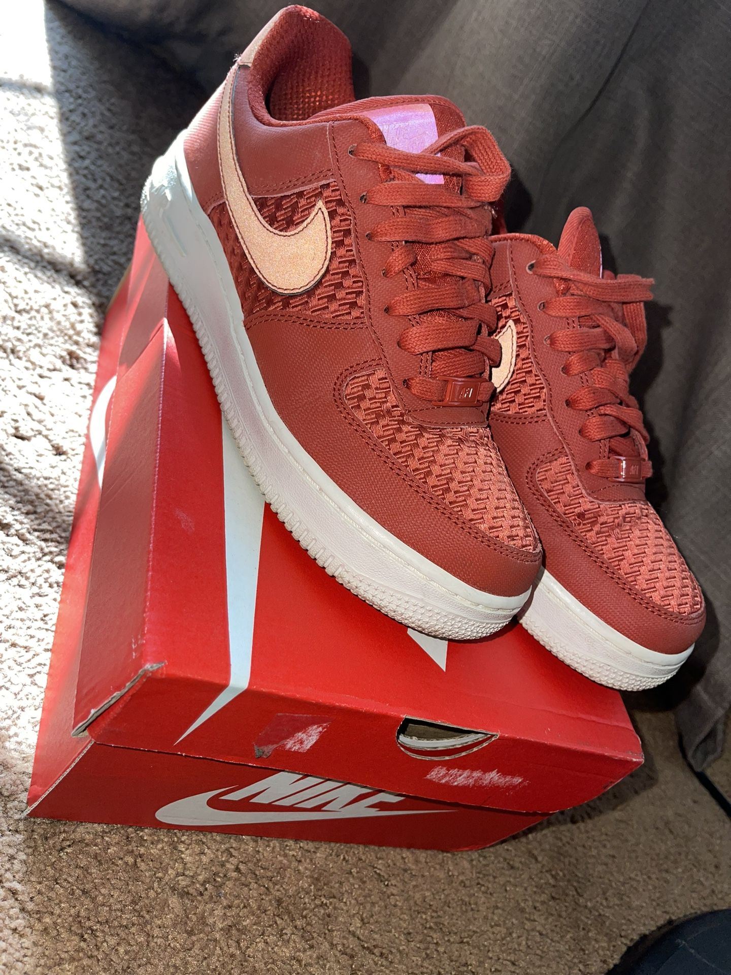 Nike WMNS AIR FORCE 07 PINNACLE