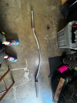 Titan Fitness Yukon bar new!