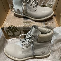 TimBerland WOMEN'S 6-INCH PREMIUM WATERPROOF BOOTS on