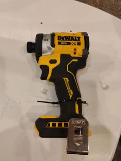 Impact drill dewalt