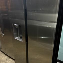Samsung Side By Side Refrigerator Ice Cold 