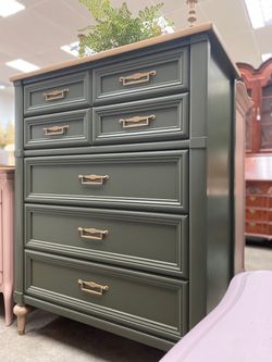 Free local delivery’ White Fine Furniture Wood Tall Chest of Drawers / Highboy Dresser