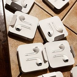 Apple Headphones 