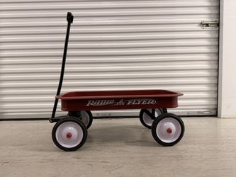 Classic Radio Flyer Red Wagon