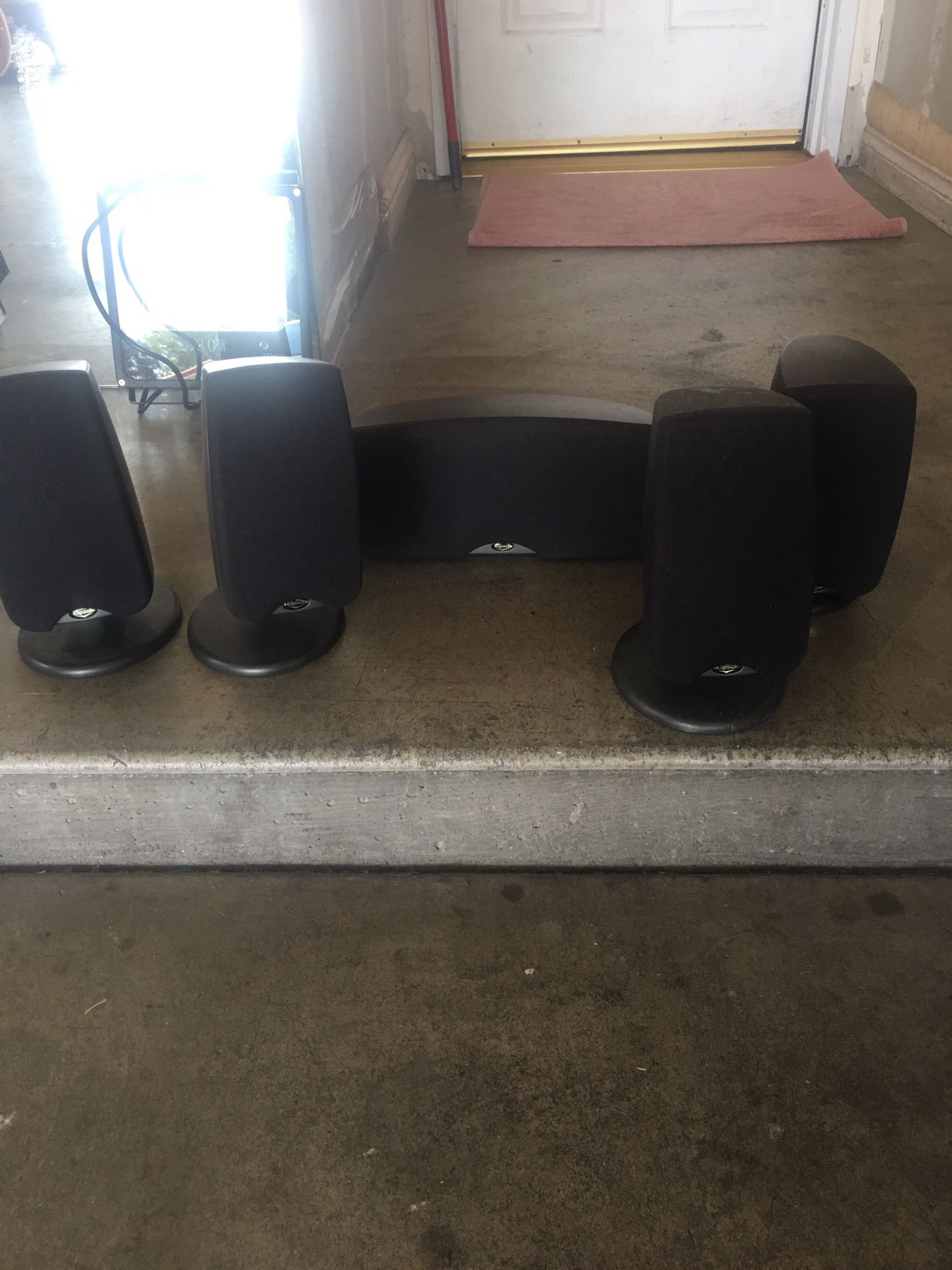 Klipsch Surround sound speaker set