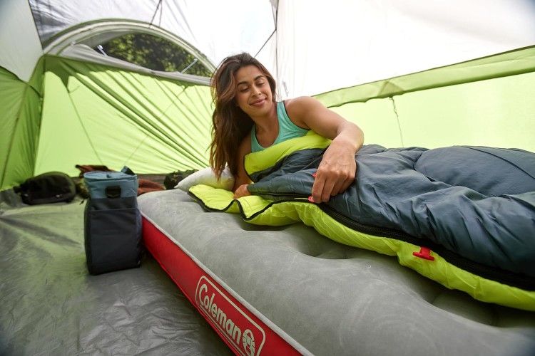 Coleman EasyStay Lite Single-High Queen Air Mattress with 4D Pump | Indoor and Outdoor Airbed 8" | Blow Up Air Bed for Camping