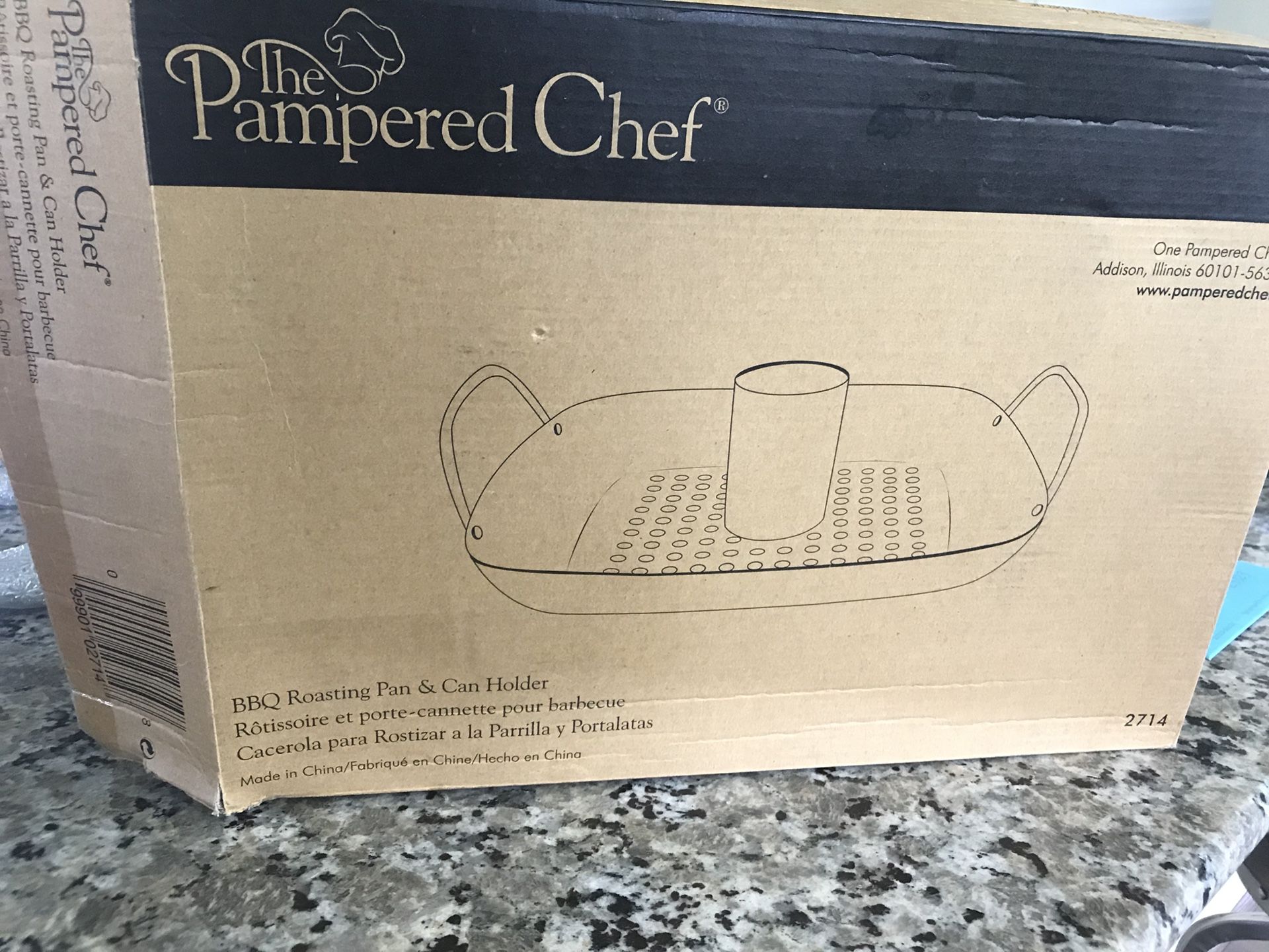 Pampered Chef BBQ Roasting pan and can holder