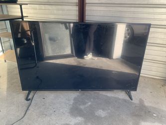 55inch LG TV/New Roku Or Firestick/No Remote