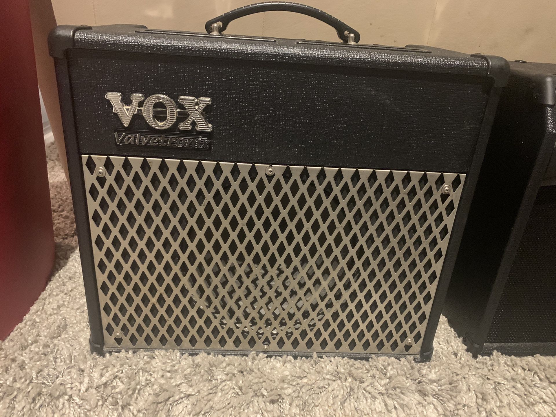 VOX AD30VT IN GREAT SHAPE SOUNDS AMAZING