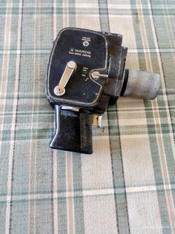 Vintage 1948 Wards Electric Eye 8mm Movie Camera 