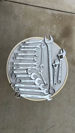 Different size of Pittsburgh wrench
