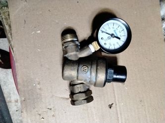 RV adjustable water pressure guage