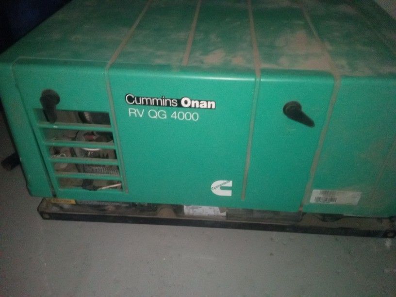 Cummings Onan 4000 RV Generator