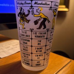 The image shows a vintage Federal Glass "Mr. Bartender" frosted glass cocktail mixer, likely from the 1960s. 