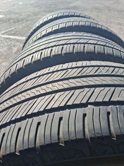 Set 245/50/20 Yokohama tires good conditions