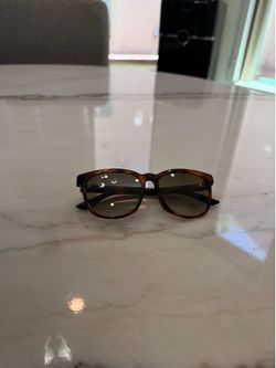 GUCCI glasses
