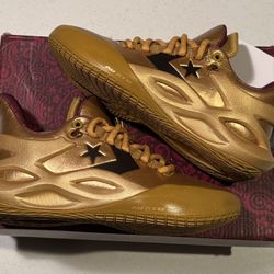 Converse x Willy Wonka All Star BB Trilliant CX Golden Ticket Sneakers. Unisex. M/4.5, W/6