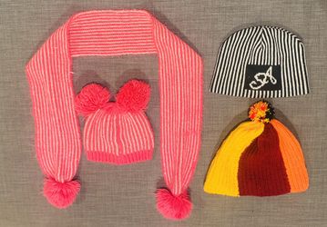 4 pieces winter wear beanies for Girls - Age 2 to 5(All 4  pieces together for $2) Gently used 