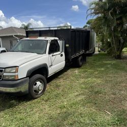 3,500 OBO: 2007 Chevy 3500 Hydraulic Dump Bed Work Truck & Horton Enclosed Trailer. 