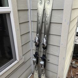 K2  True Luv 153cm Skis  With Marker MOD 10.0 Bindings