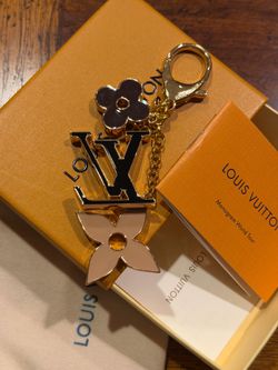 Louis Vuitton Gold-tone and Cream Monogram Flower Key Charm