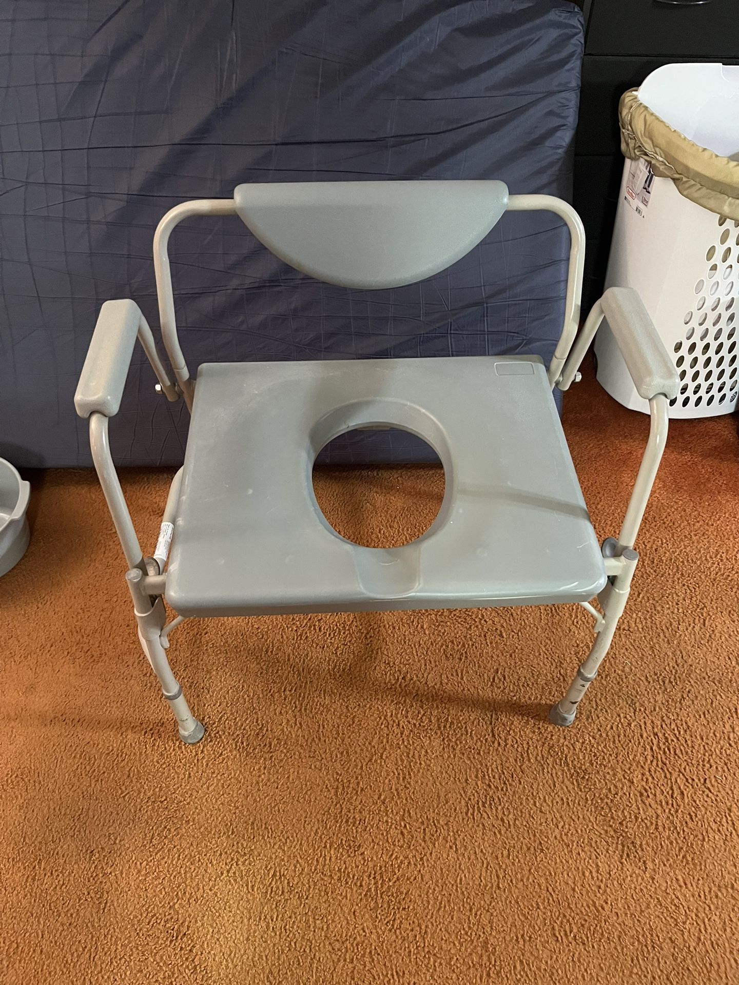 Commode Chair