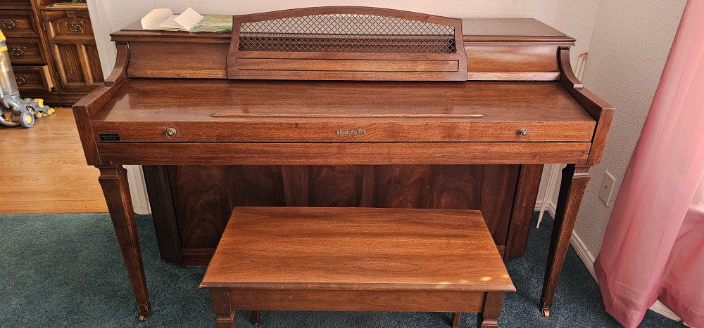 1970's Era Baldwin Spinet Piano HARD TO FIND!