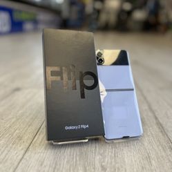 Samsung Galaxy Z Flip 4 5G (Unlocked)