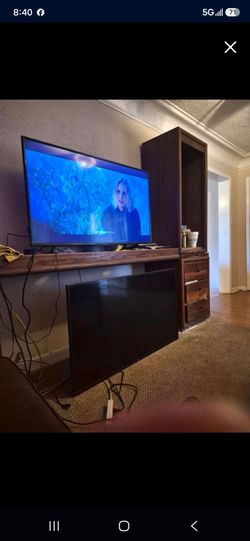 King bed and 52in LG tv