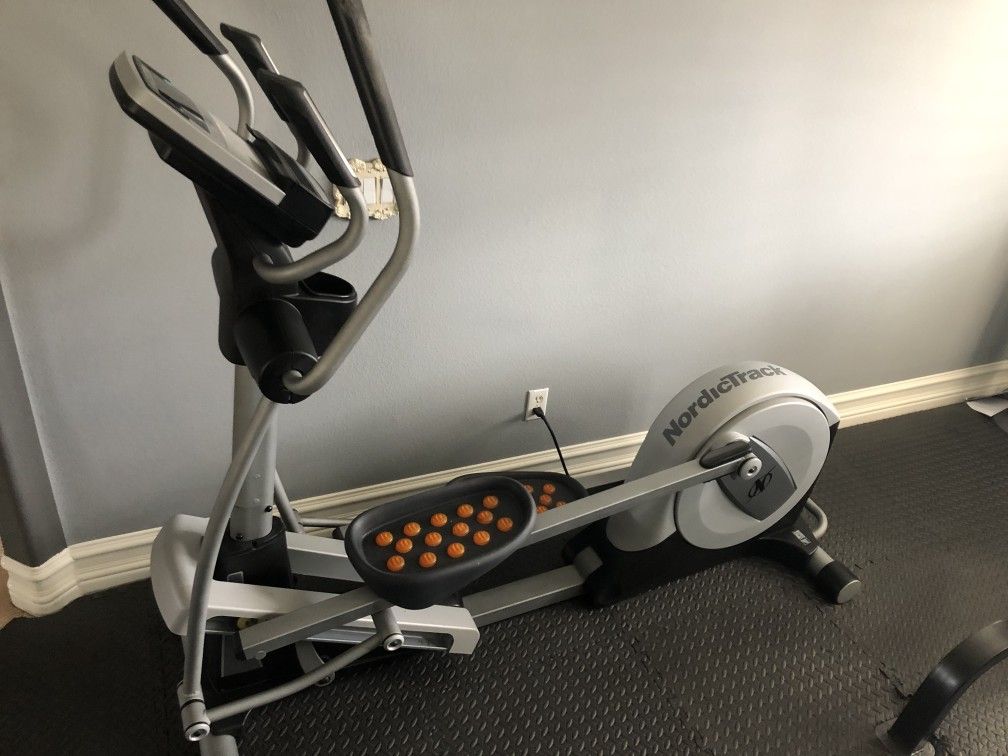 NordicTrack E7.1 Elliptical for Sale in Las Vegas, NV OfferUp