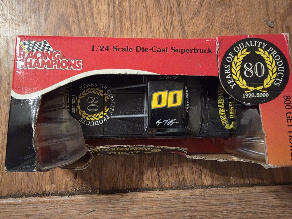 Houses Lubricant 80 Years Of