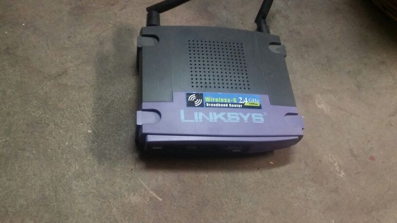 Linksys router. W CD