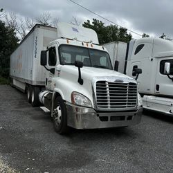 2012 Freightliner Cascadia W/ Trailer 2013