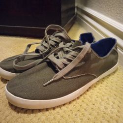 Mossimo Men's Size 10 Canvas Textile Sneakers
