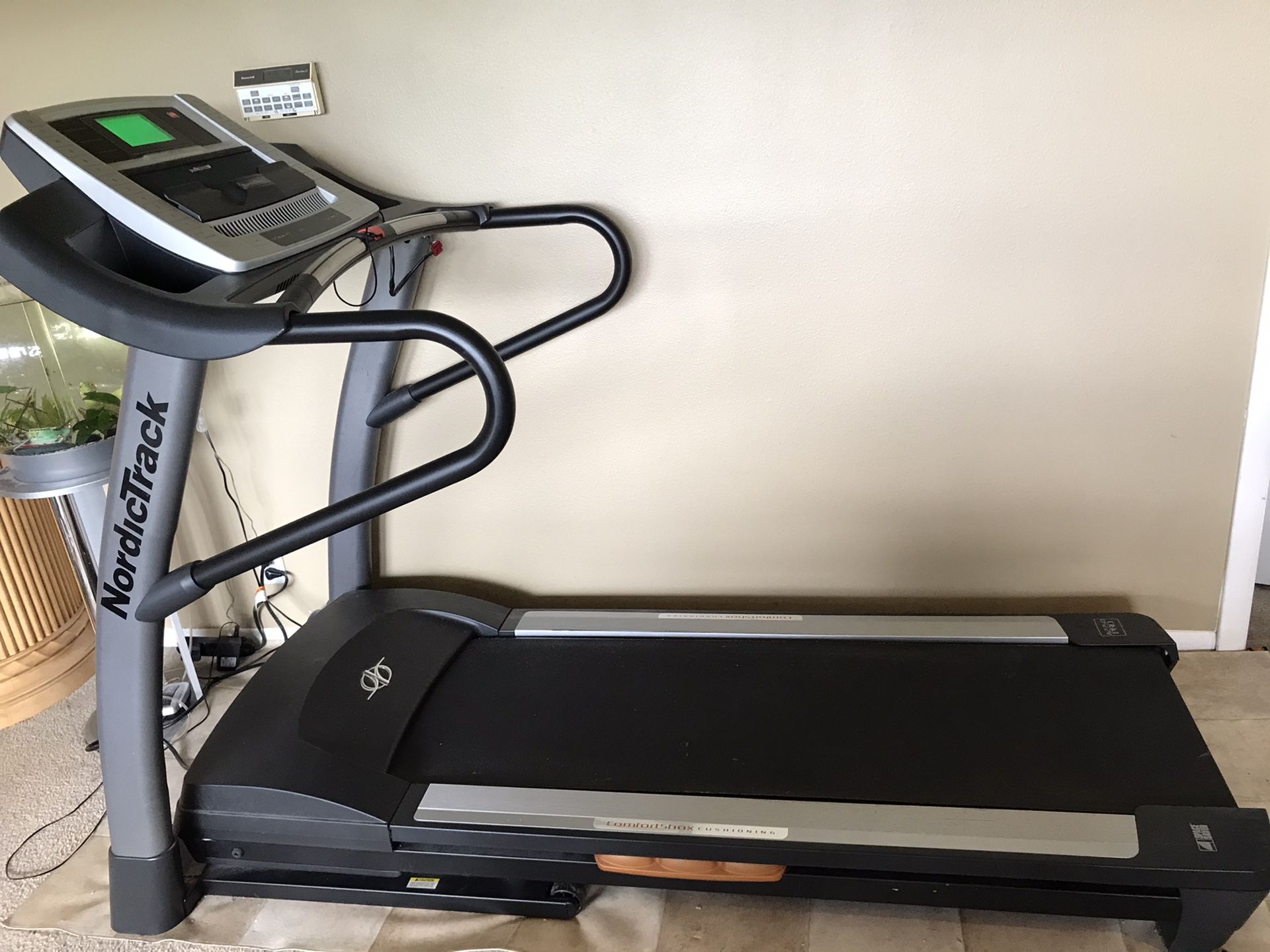 Norditrack Treadmill A2750 Pro