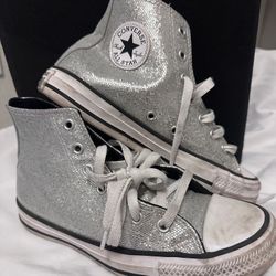 Size 4 Girls Hi Tops