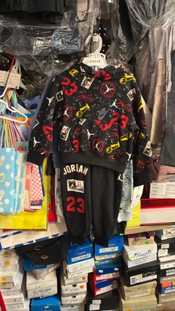 NEW 2pcs boys Jordan Sweatsuit 2T