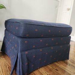 Sturdy Vanguard Ottoman