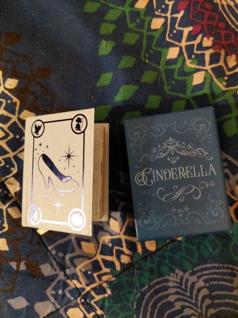Disney Mini Cinderella Book