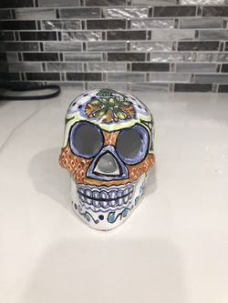 Mexican Ceramics Talabrea Skull 3.5” Tall 4” Long