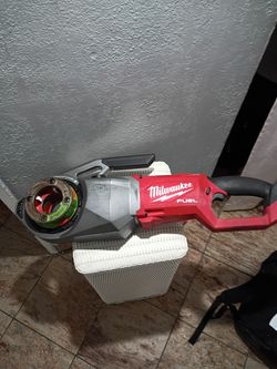 Milwaukee Pipe Treater Tool With 2" Treater 