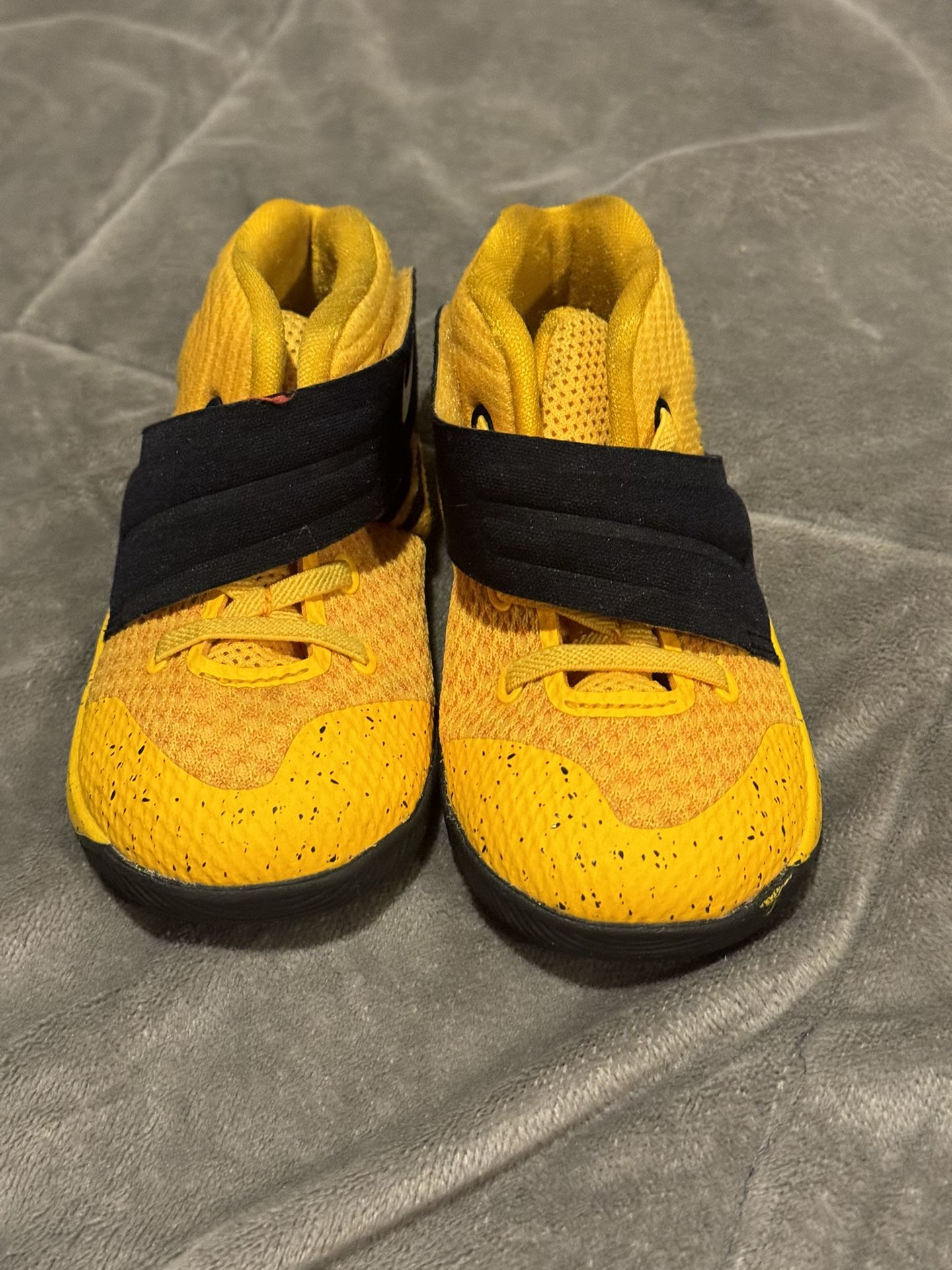 Nike Yellow 7C
