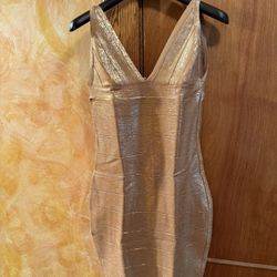 VENUS Gold Ribbed Bodycon Cocktail Dress V- Neck 