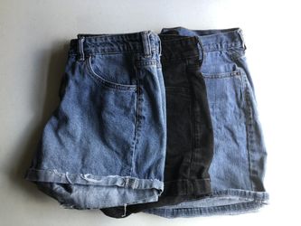 Women’s Size 10 Old Navy Black+Blue Denim Jean Shorts Bundle (3pcs) 