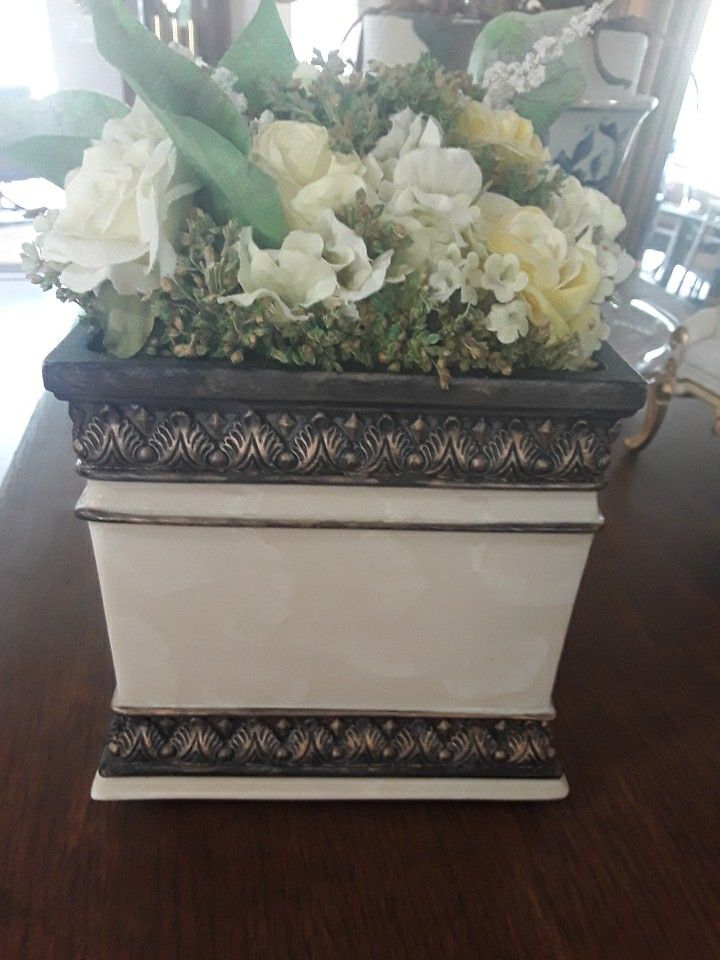 Decor Beautiful Flower Pot In Weeki Wachee Spring Hill