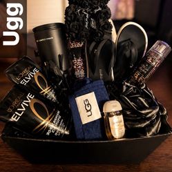 Ladies Ugg Mothers Dah Gift Basket 