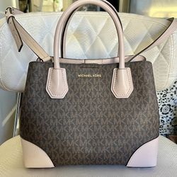 Purse (Michael Kors) 